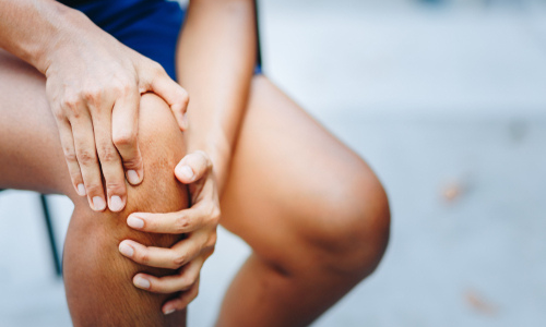 Knee pain relief gesture